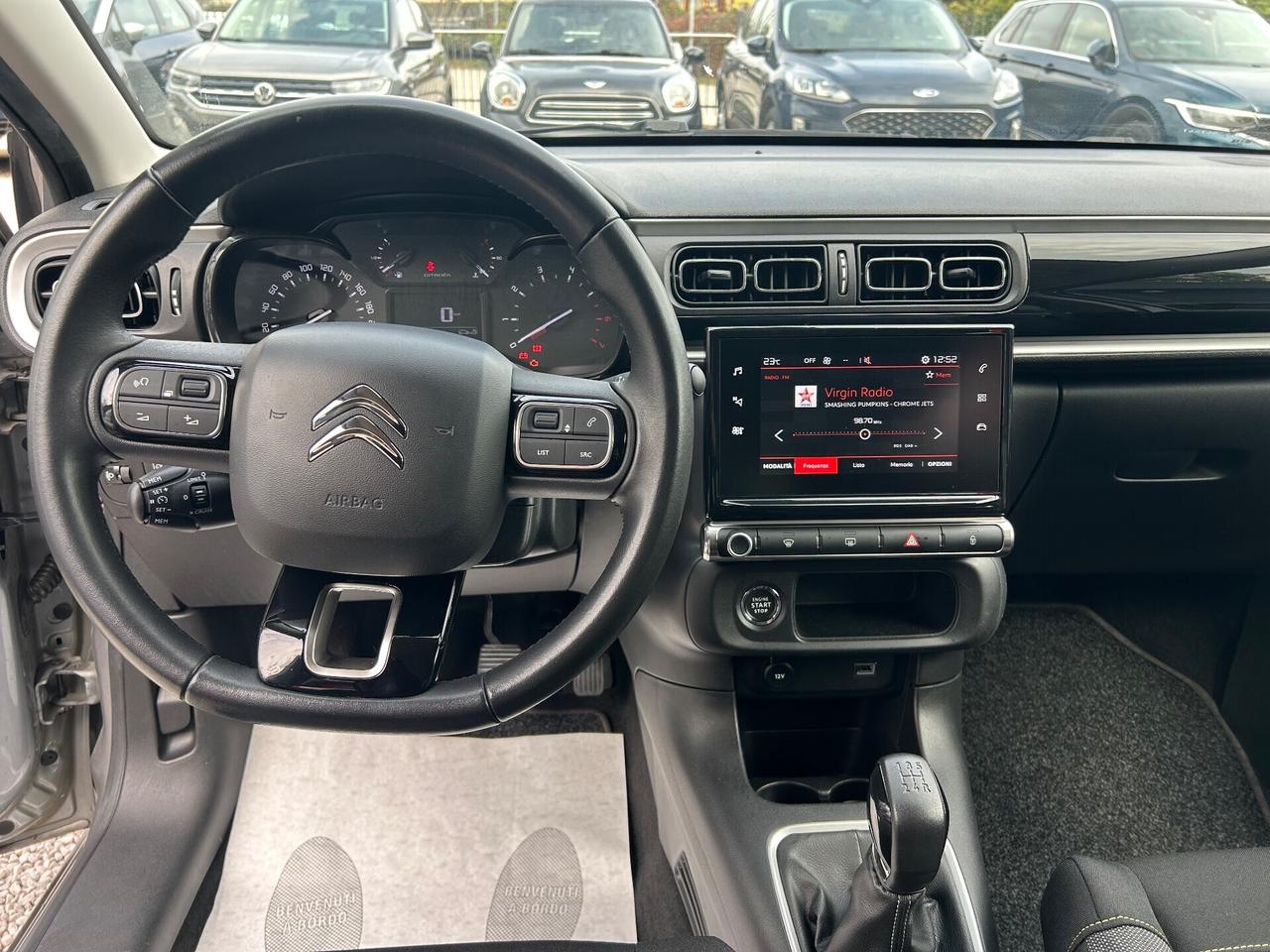 Citroen C3 1.2 SHINE *97000KM* UNIPRO