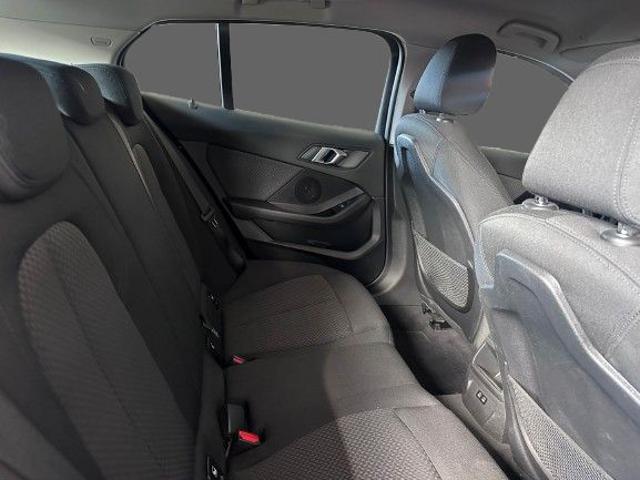 BMW 116 d 5p. Business Advantage