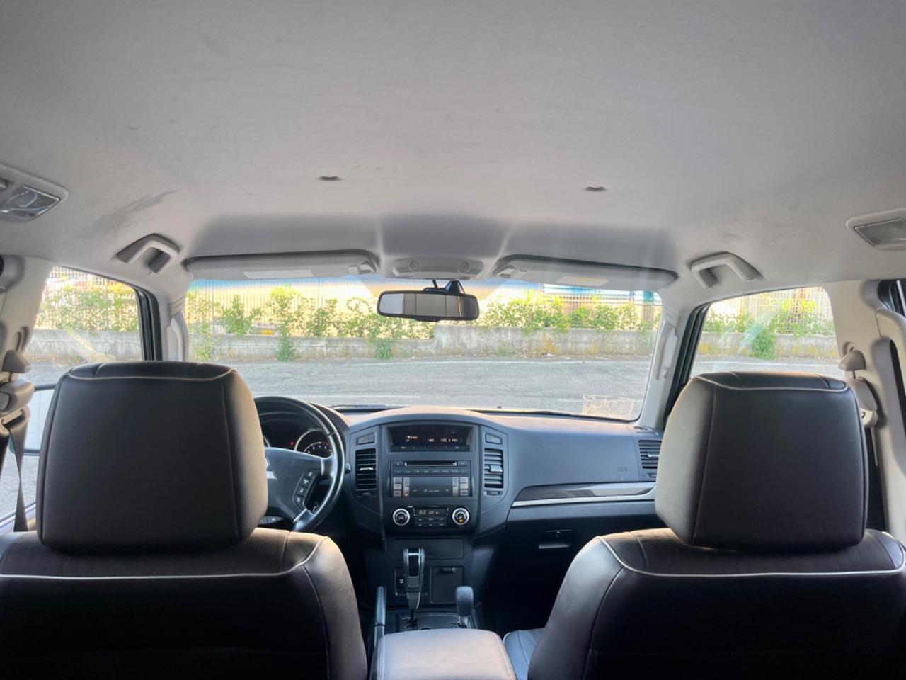 Mitsubishi Pajero 3.2 DI-D aut. Instyle 119.000km 2010 perfetta