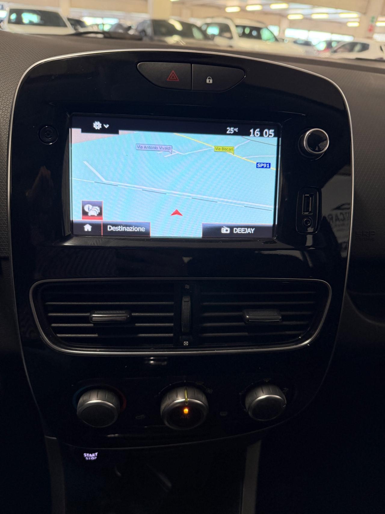 Renault Clio dCi 8V 90 CV 5 porte Moschino Intens