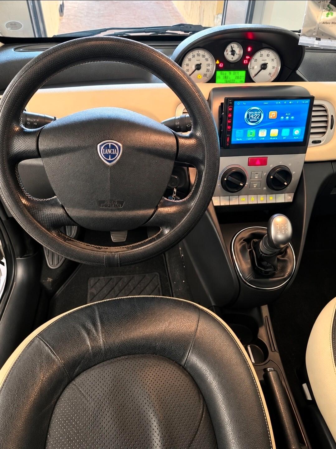 Lancia Ypsilon 1.2 Argento
