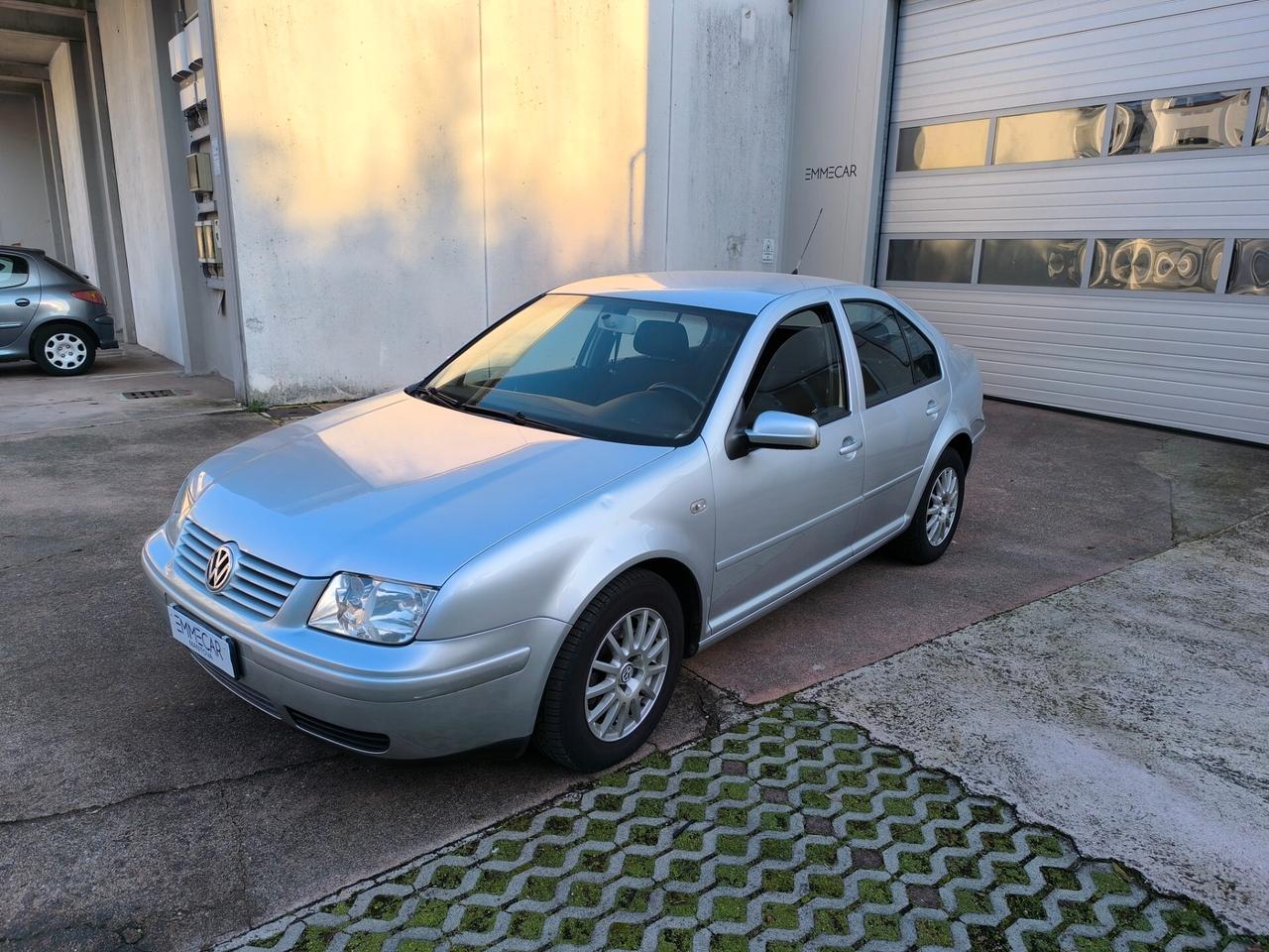 Volkswagen Bora 1.6 16V cat Trendline