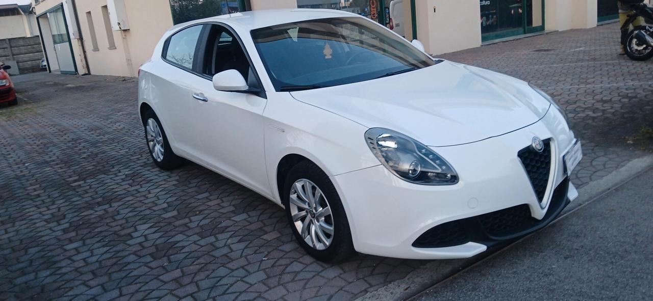Alfa Romeo Giulietta 1.6 JTDm neopatentati euro 6