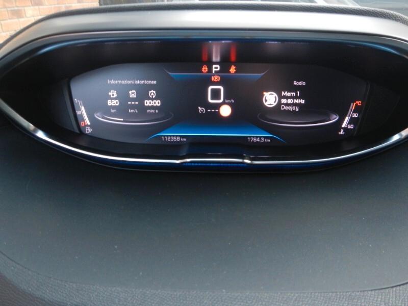 Peugeot 3008 BlueHDi 130 EAT8 ALLURE 2021