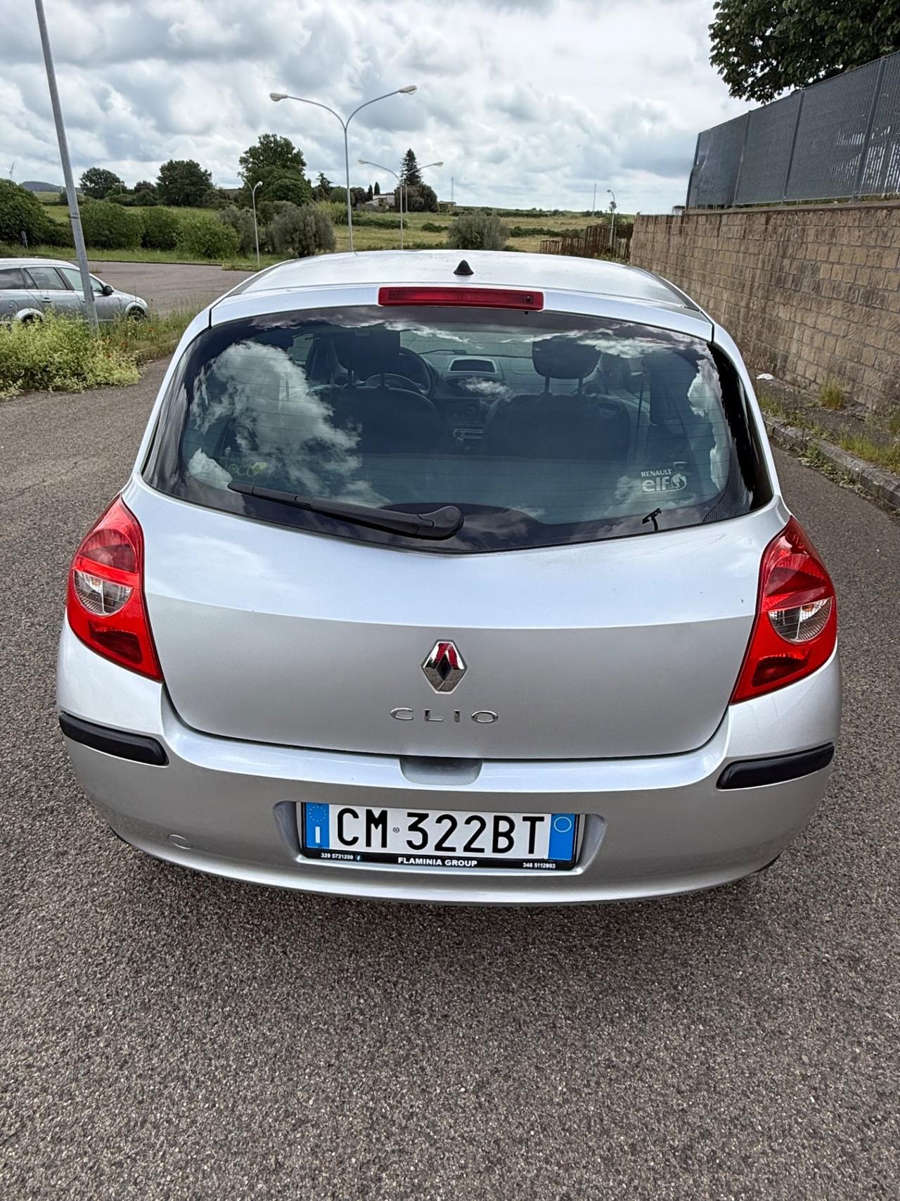 Renault Clio 1.2 16V cat 3 porte Confort Authentique