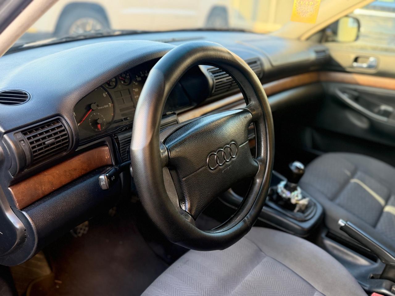 Audi A4 1.8 cat