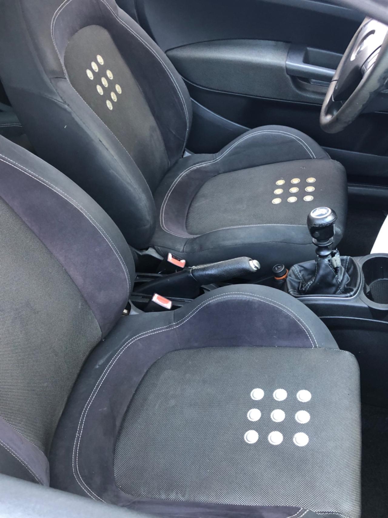 Fiat Grande Punto Grande Punto 1.4 Starjet 16V 3 porte Dynamic