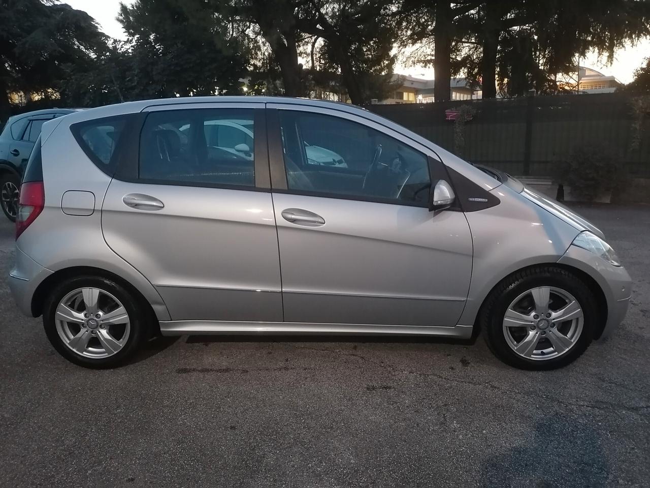 MERCEDES A 160 CDI BlueEFFICIENCY 2011 neopatentati