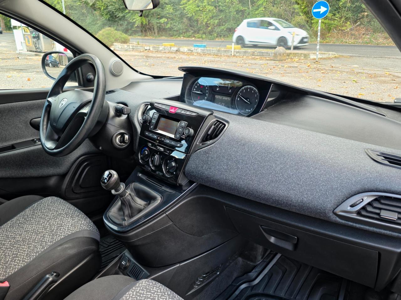 Lancia Ypsilon 1.2 69 CV 5 porte GPL Ecochic Gold E6 Manuale NEO 2019