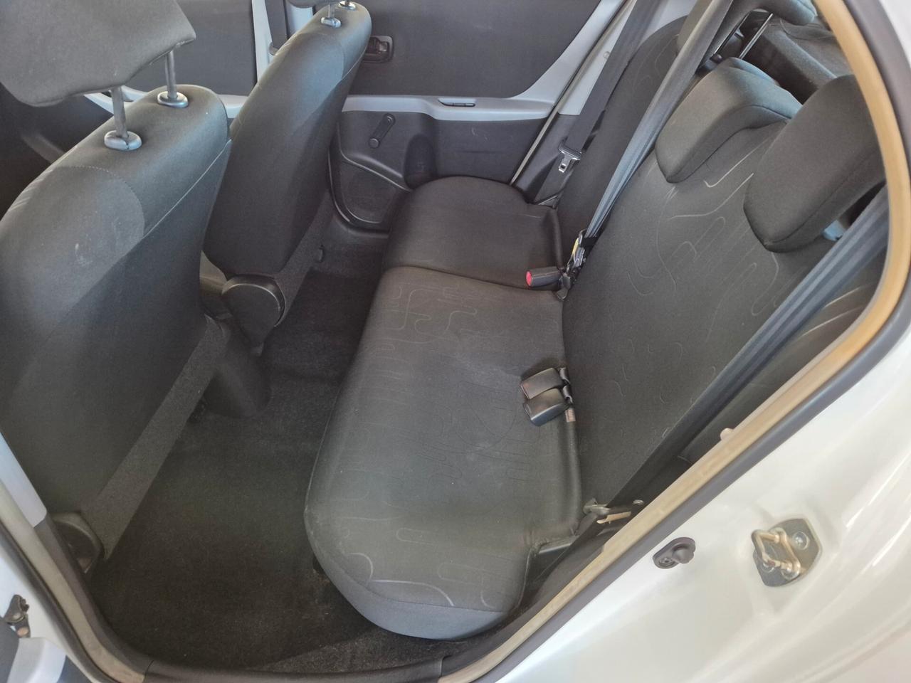 Toyota Yaris 1.0 5 porte Now