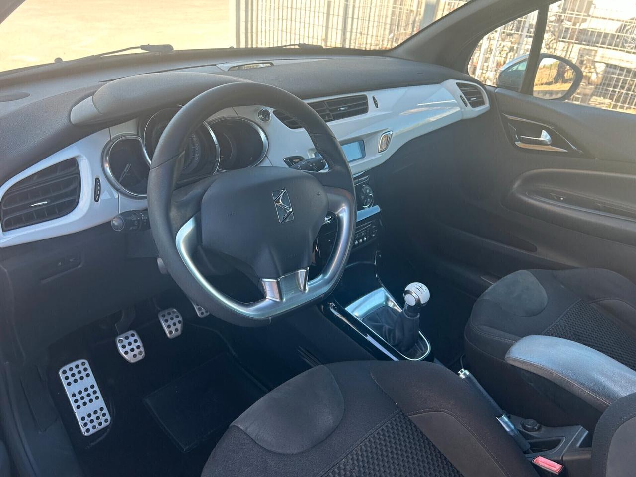 Ds DS3 3 BlueHDi 100 S&S Sport Chic