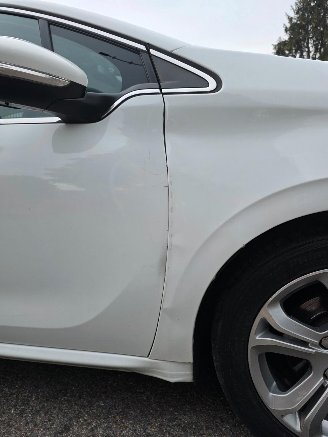 Peugeot 208 1.4 HDi 68 CV 5 porte Active
