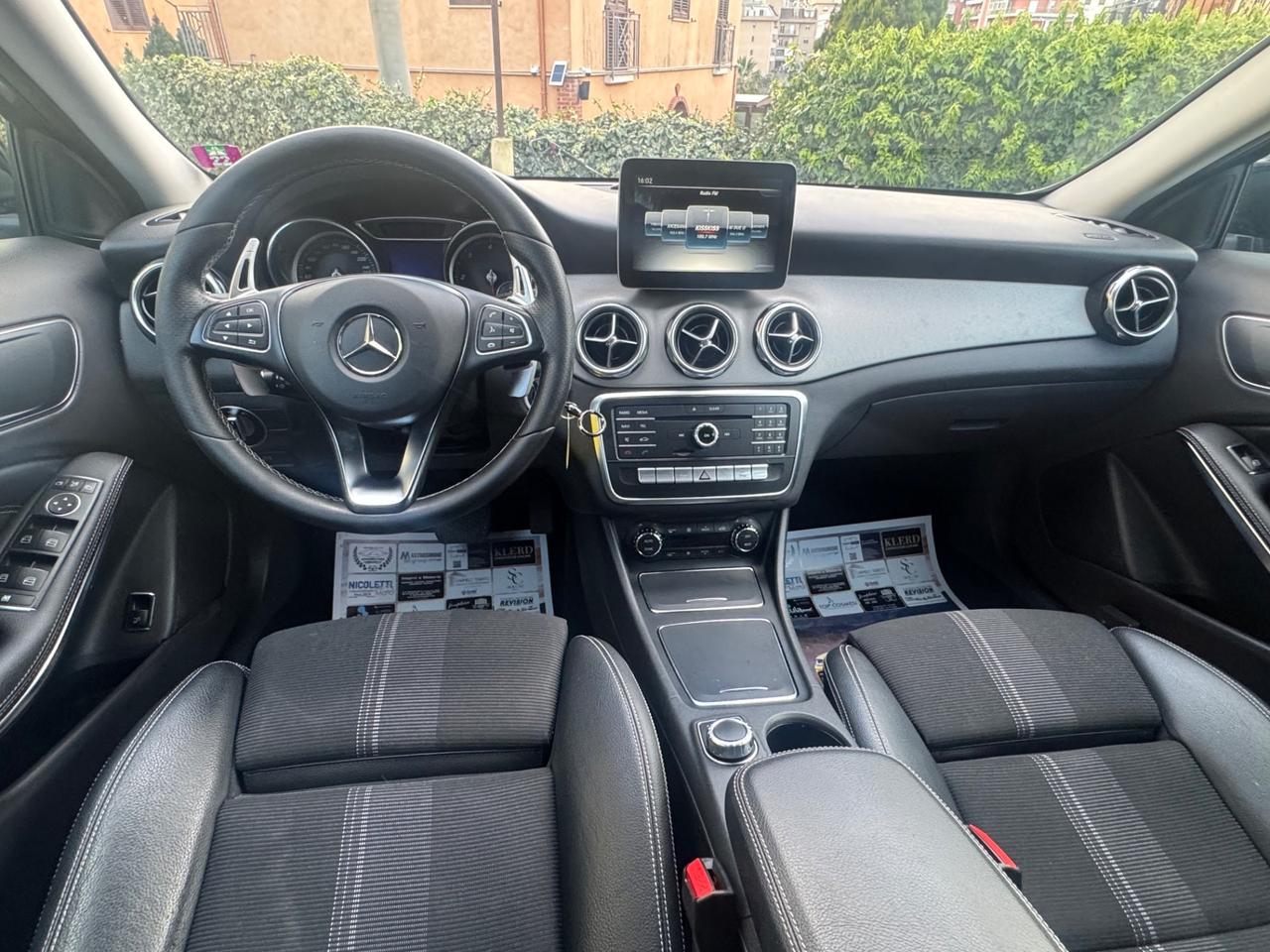 Mercedes-benz GLA 200 d Automatic Premium
