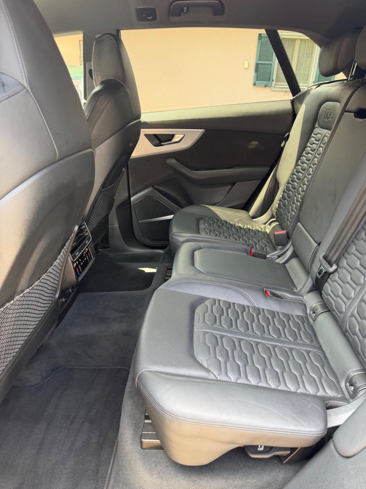 Audi RSQ8 TFSI V8 QUATTRO CARBOCERAMIC BANGOLUFSEN