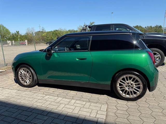 MINI Cooper E Cooper E Favoured BRITISH RACIG GREEN