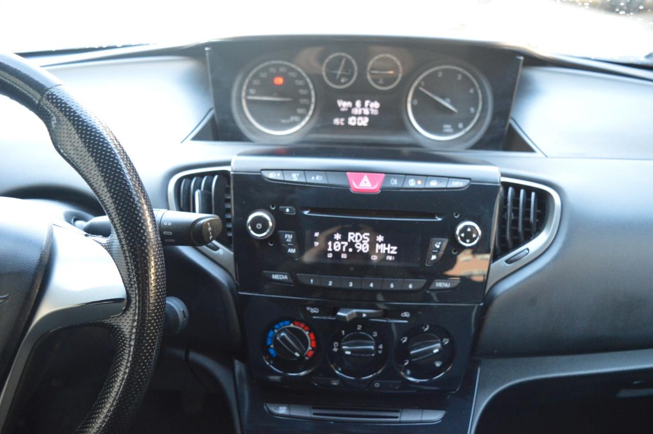 Lancia Ypsilon 1.3 MJT 16V 95 CV 5 porte S&S Elefantino