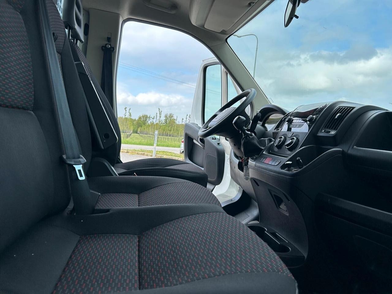 Citroen Jumper 35 BlueHDi 140 Ribaltabile Trilaterale SPOTICAR