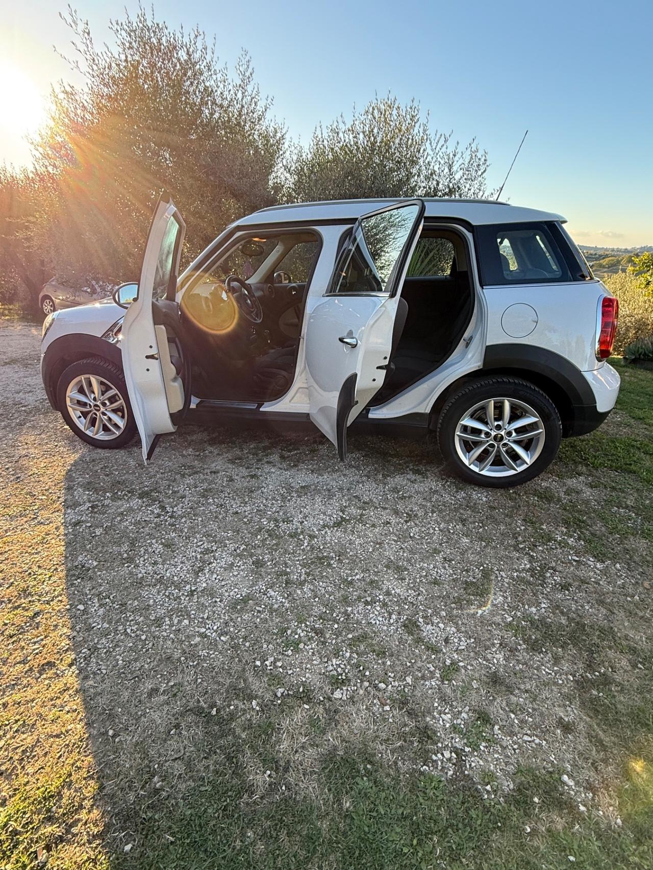 Mini Cooper D Countryman 2.0 Automatica