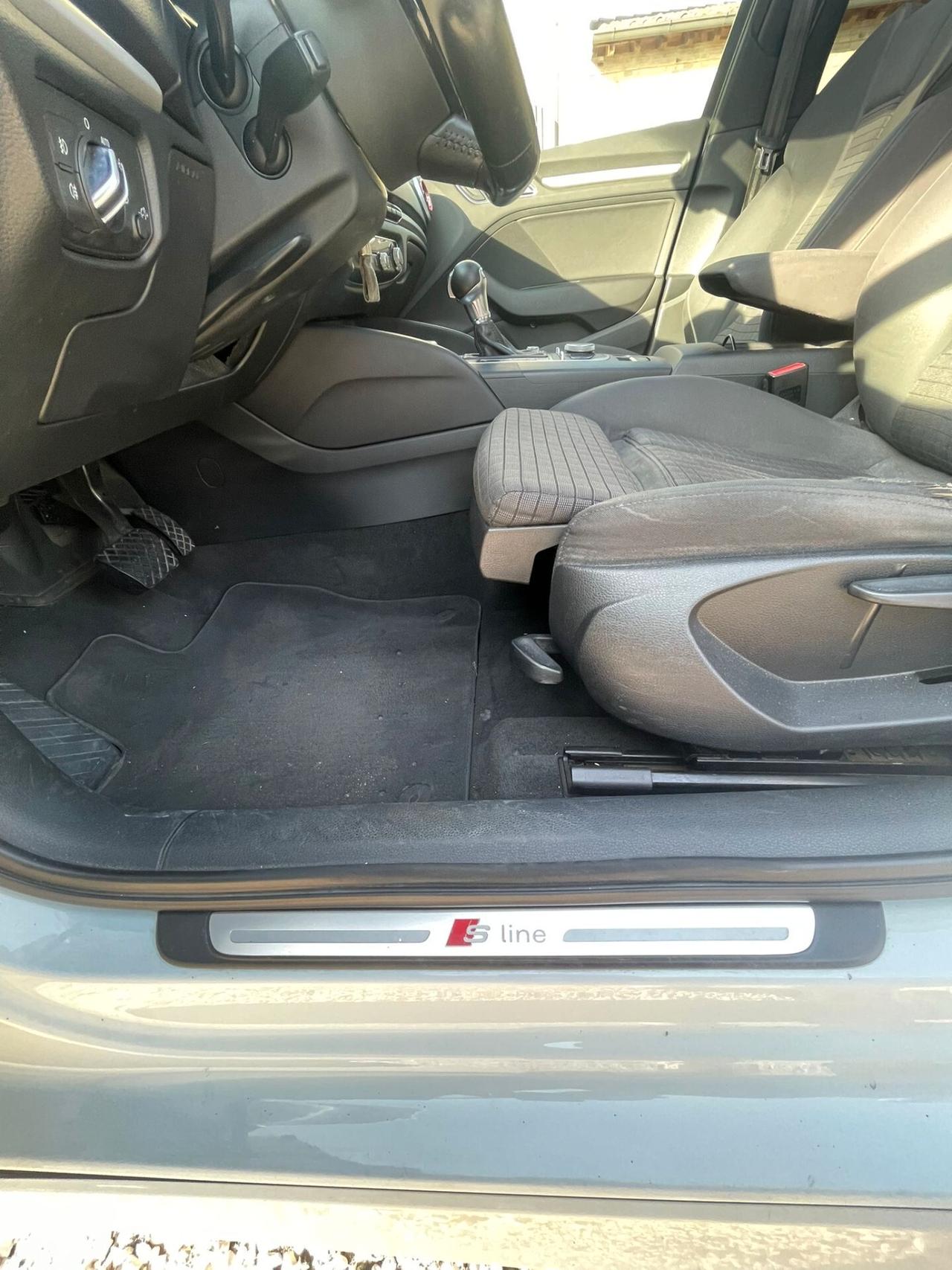 Audi A3 Sedan 1.6 TDI clean diesel S tronic Ambition