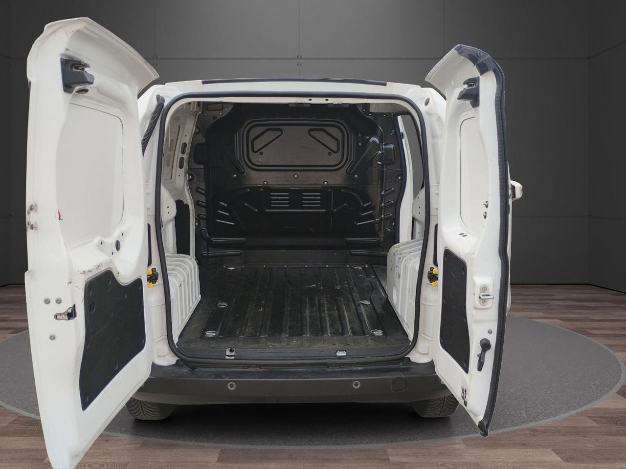 FIAT Fiorino cargo 1.3 mjt 95cv SX E6.MONITOR CENTRALE