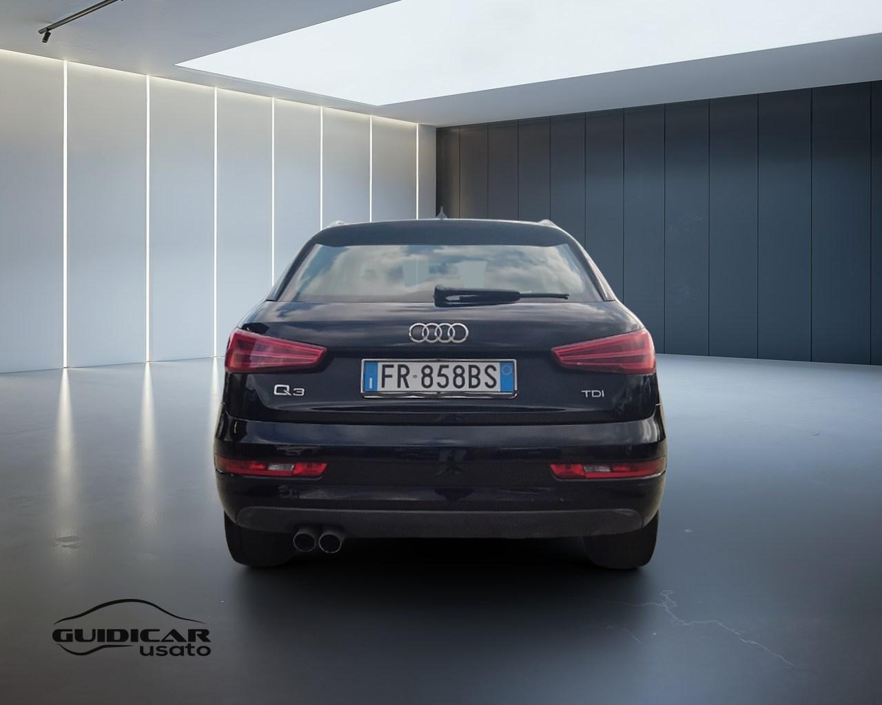 AUDI Q3 I 2015 - Q3 2.0 tdi Business 120cv