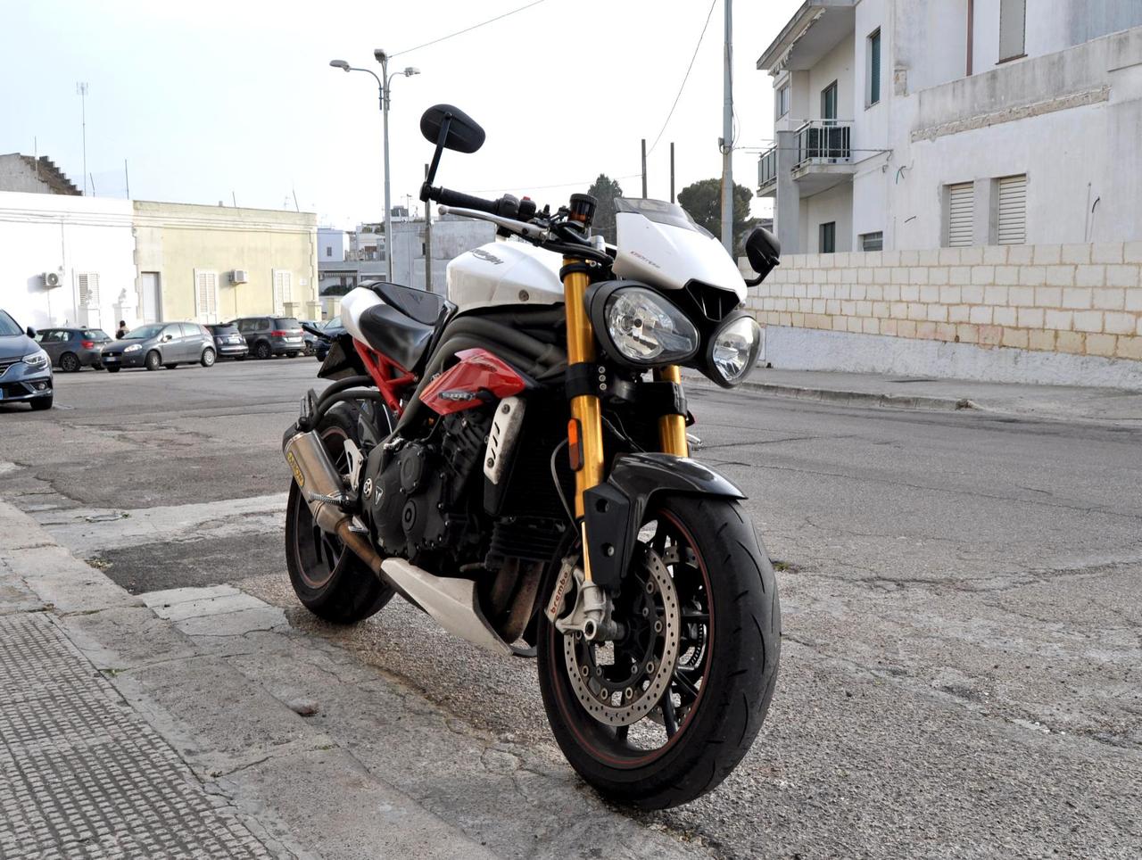 Triumph Speed Triple R 1050