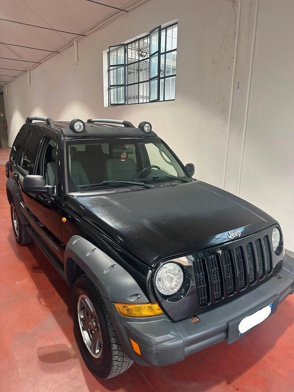 Jeep Cherokee 2.8 CRD Sport--LEGGI BENE--SOLO OPERATORI DEL SETTORE O EXPORT-