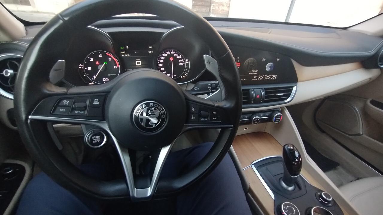 Alfa Romeo Giulia 2.2 Turbodiesel 180 CV Executive