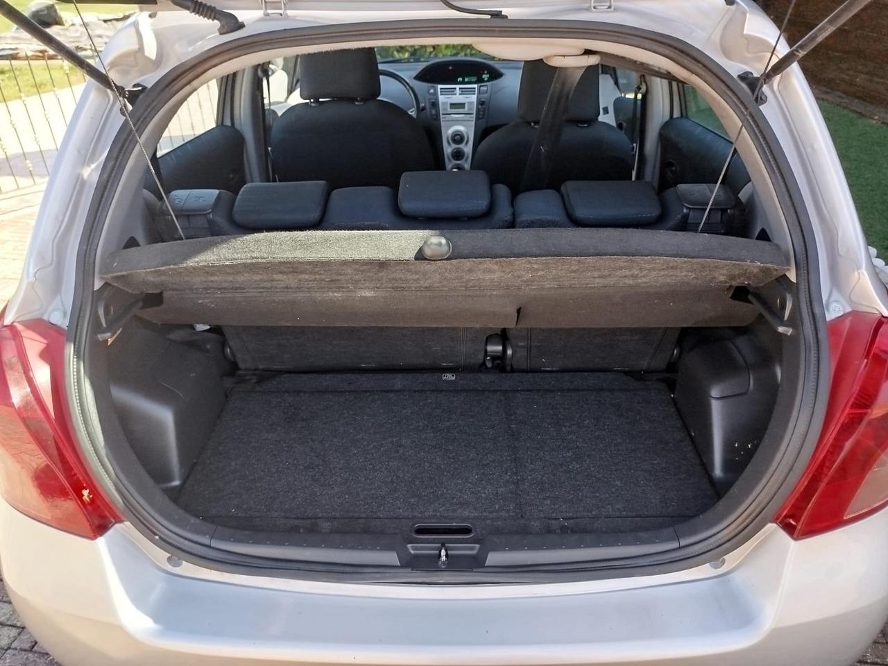 Toyota Yaris 1.3 5 porte CON GPL RINNOVATO FINO AL 2030