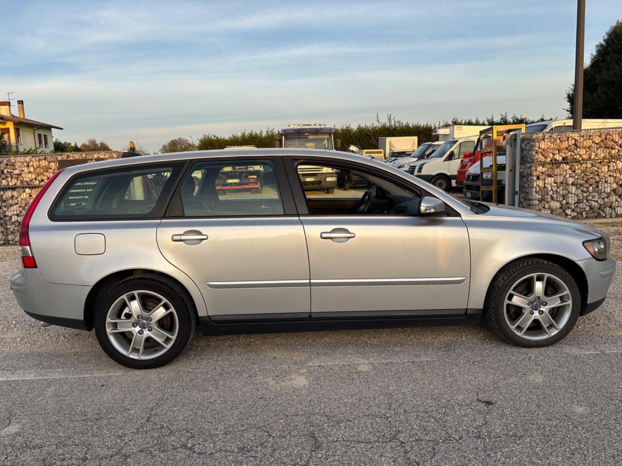 Volvo V50 2.4 D5 cat aut. Momentum