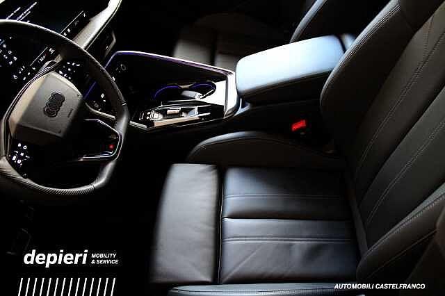 Audi Q5 TDi S tronic quattro Launch edition one mHEV+