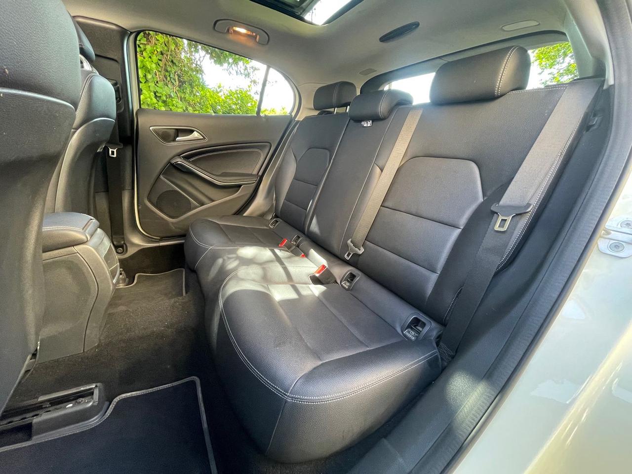 Mercedes-Benz GLA 200 200d