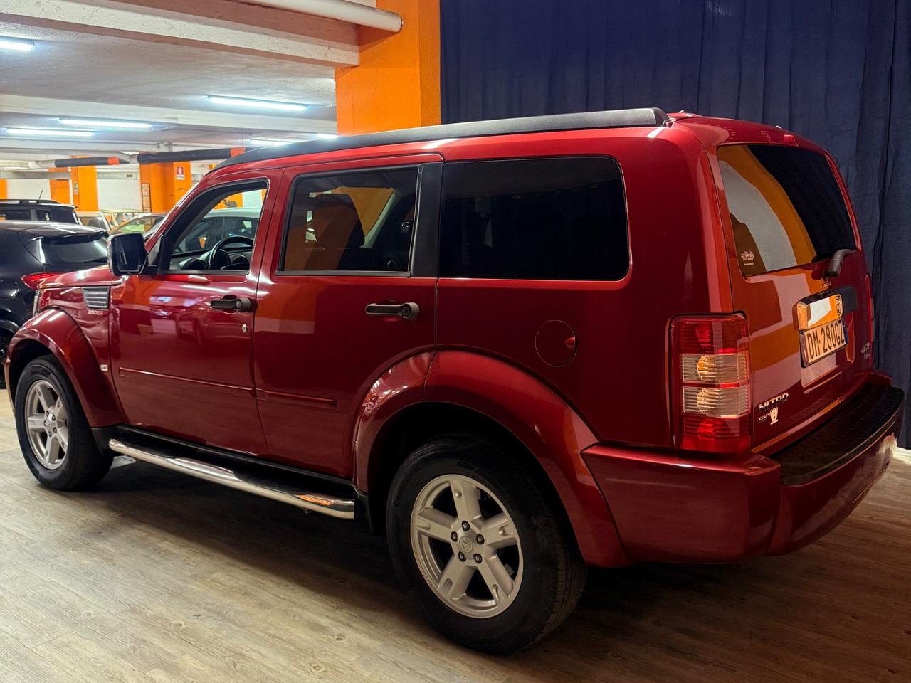 STRAORDINARIO DODGE NITRO 4×4 CON CAMBIO MANUALE