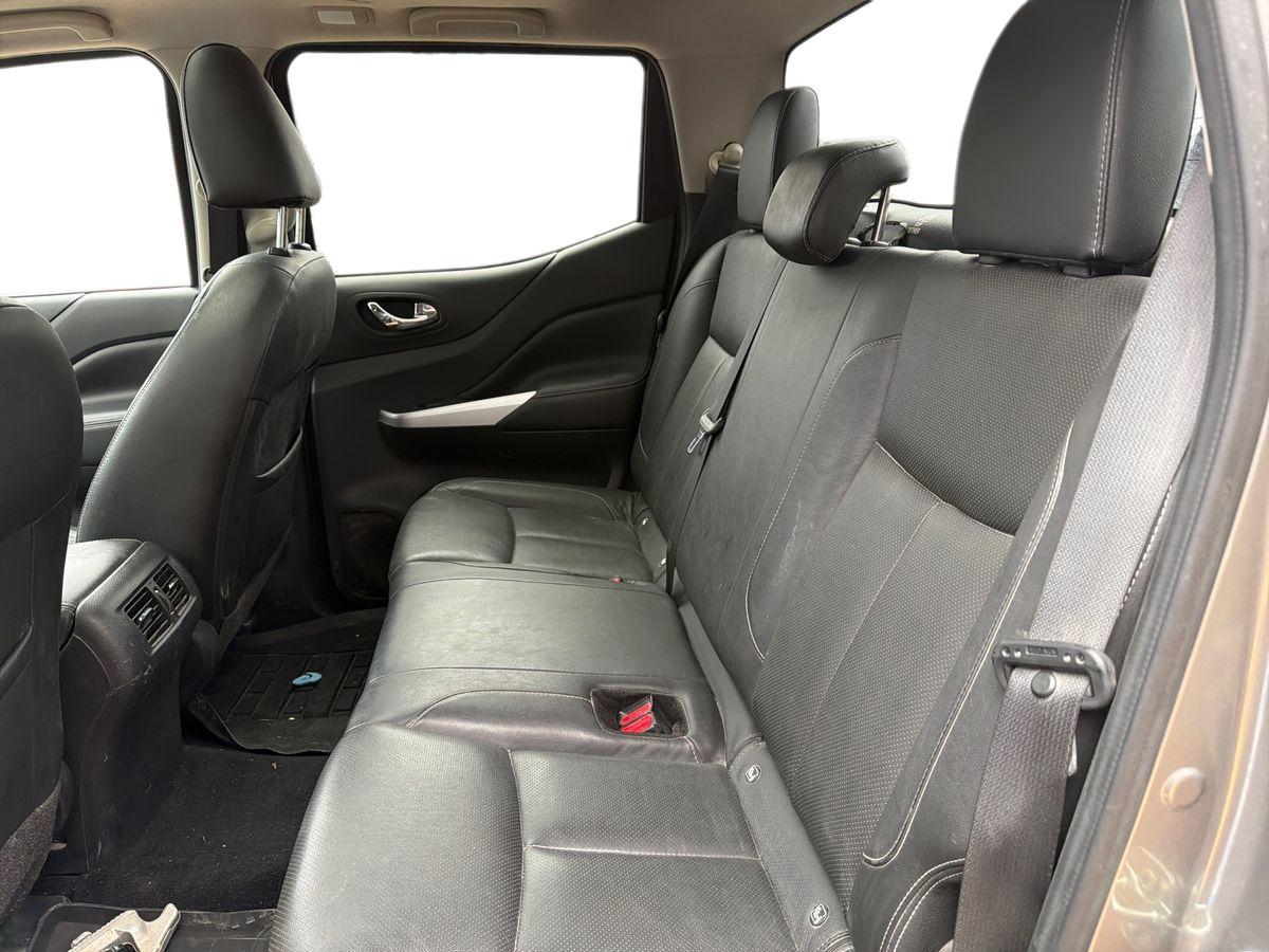 NISSAN Navara 2.3 dci d.cab Tekna 4wd 190cv auto my19
