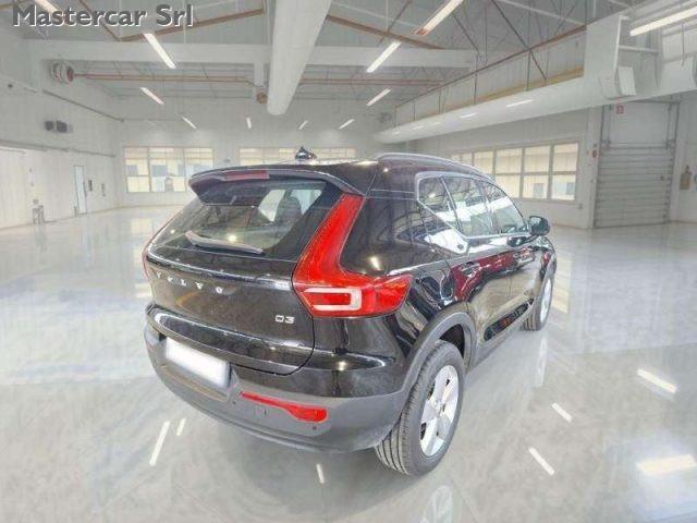 VOLVO XC40 2.0 d3 SUV D3 150cv BUSINESS - FV529SV