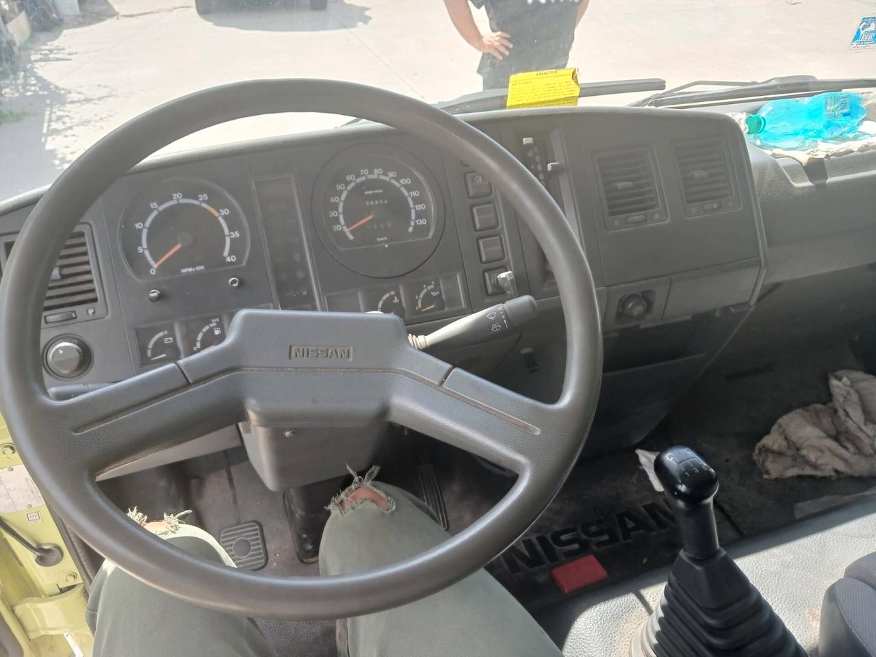 Nissan L-35 L-35.095 4.0 diesel PC-RG Cabinato MISTER PANINO CON LICENZA
