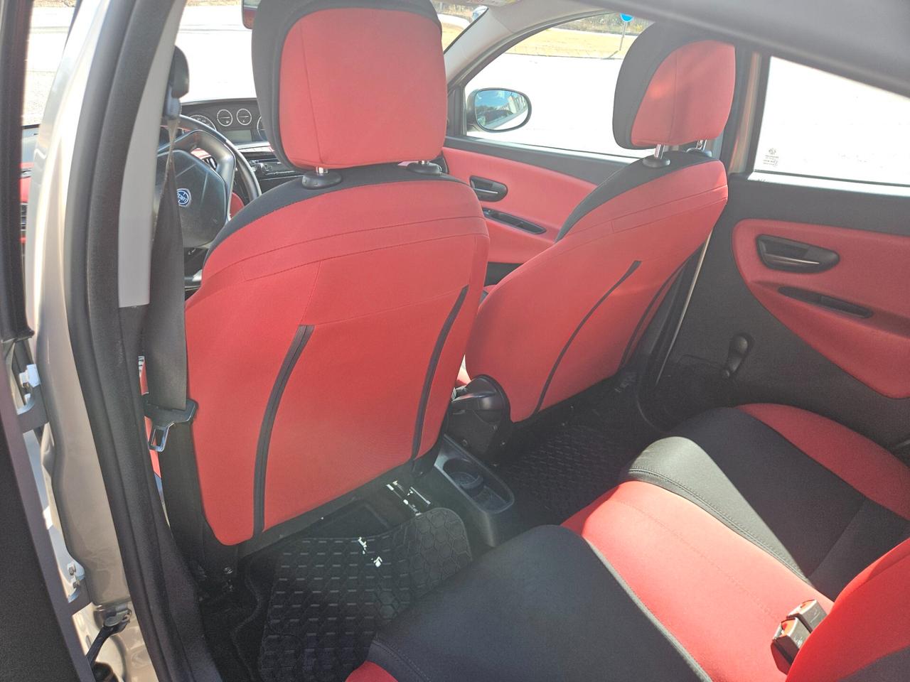 Lancia Ypsilon 1.3 MJT 16V 95 CV 5 porte S&S Gold