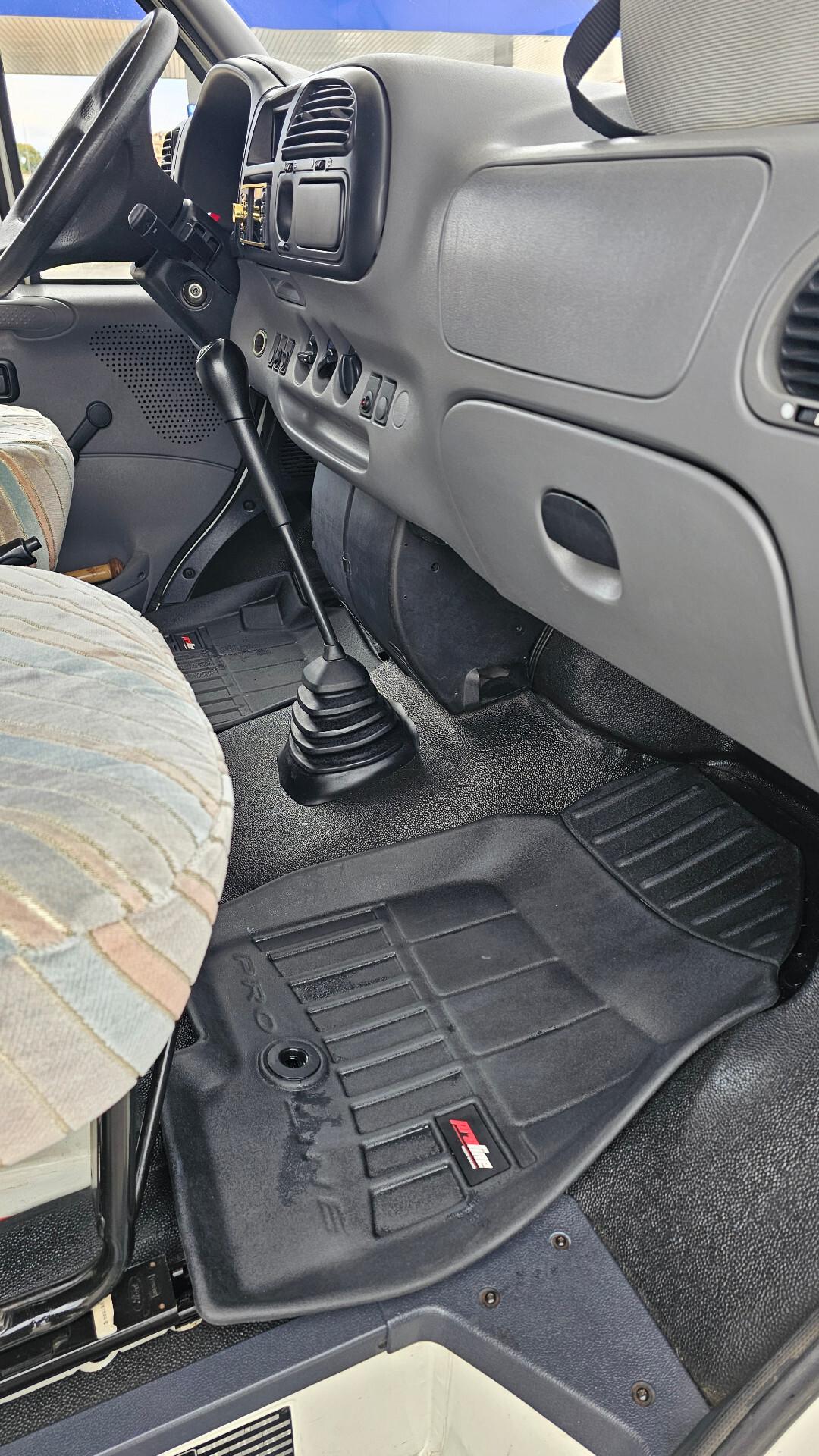 Laika ECOVIP 4 FORD 2.5 TD 100CV CLIMA DOPPIO SERB PORTABIC