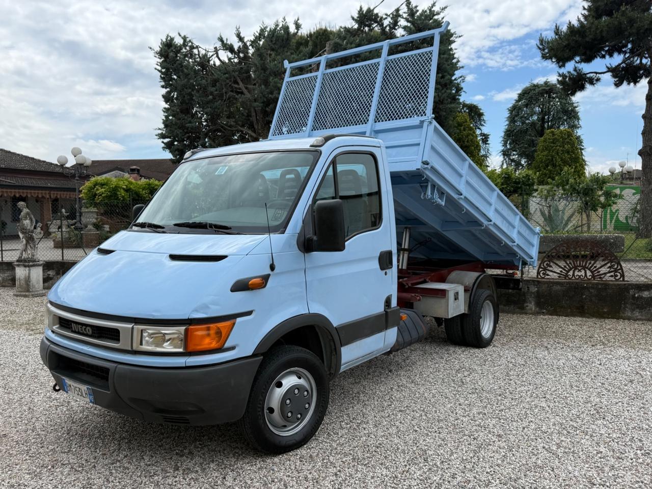 Iveco Daily 35C9 2.8 D PL-RG Cabinato