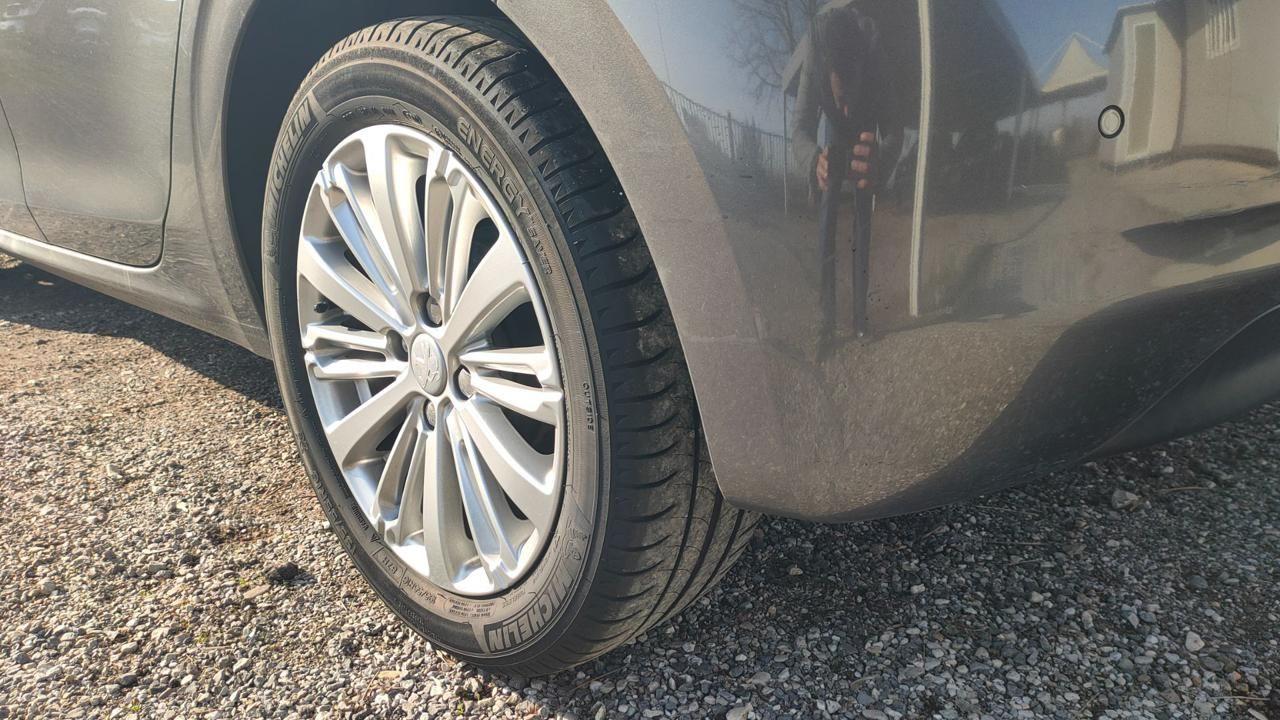 Peugeot 208 1.2 82CV BENZINA 5 porte Allure 58000KM