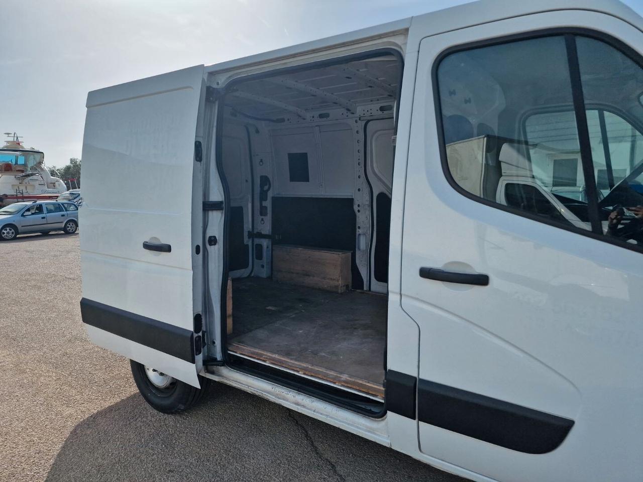 Renault MASTER 2.2 CDI 126cV