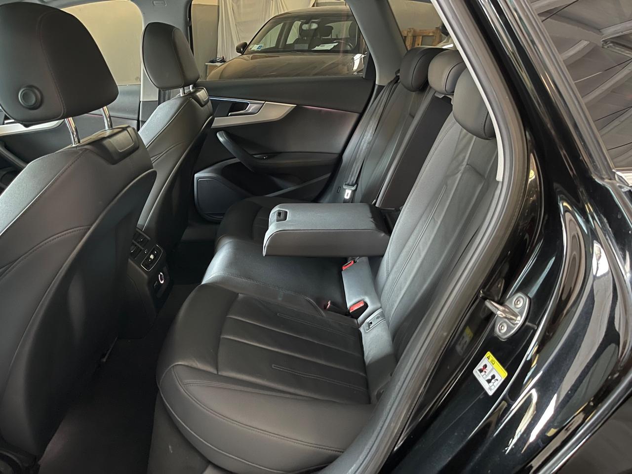 Audi A4 Avant 40 TDI quattro S tronic line edition