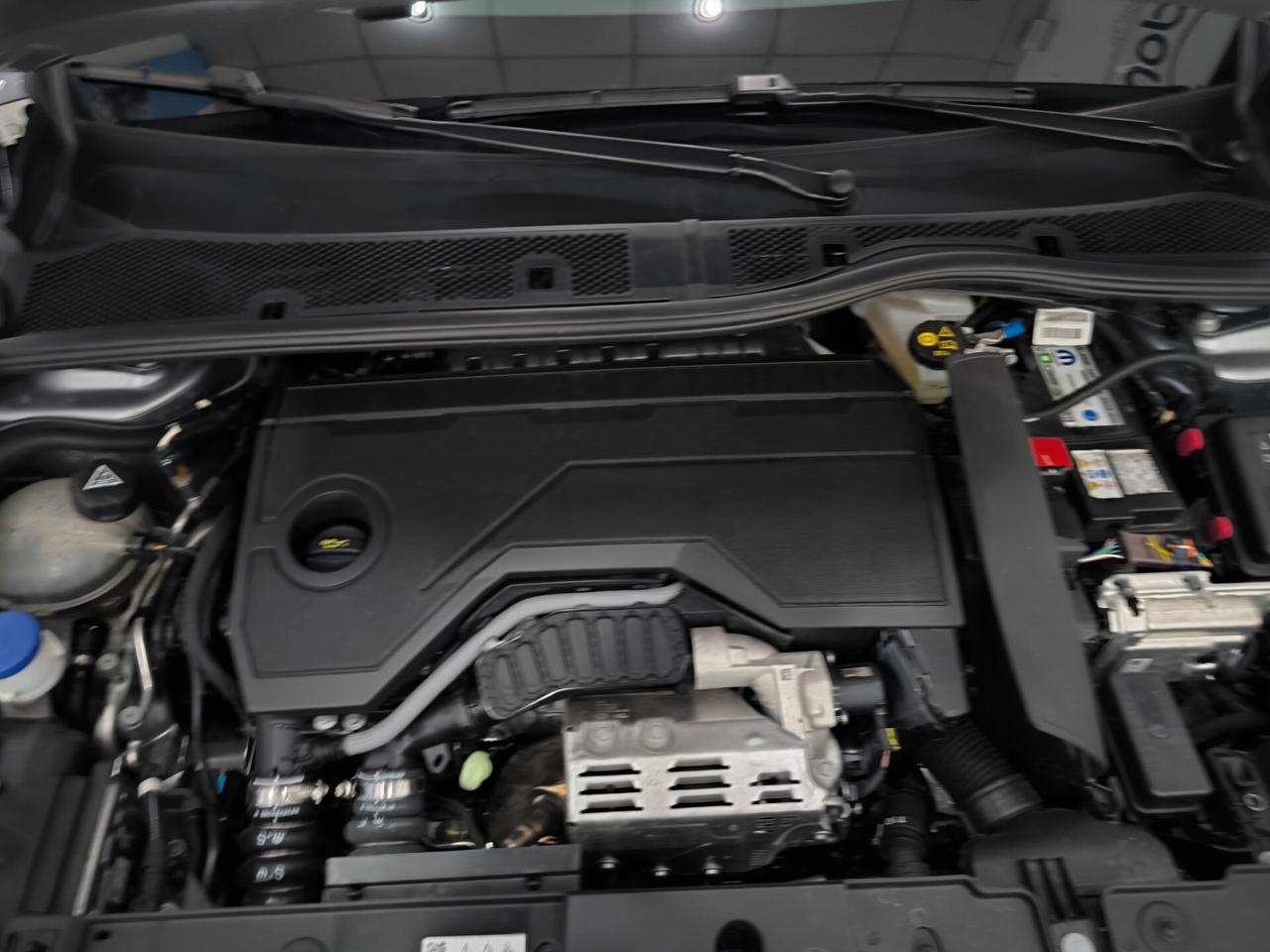 Peugeot 208 Hybrid 145 e-DCS6 GT Exclusive