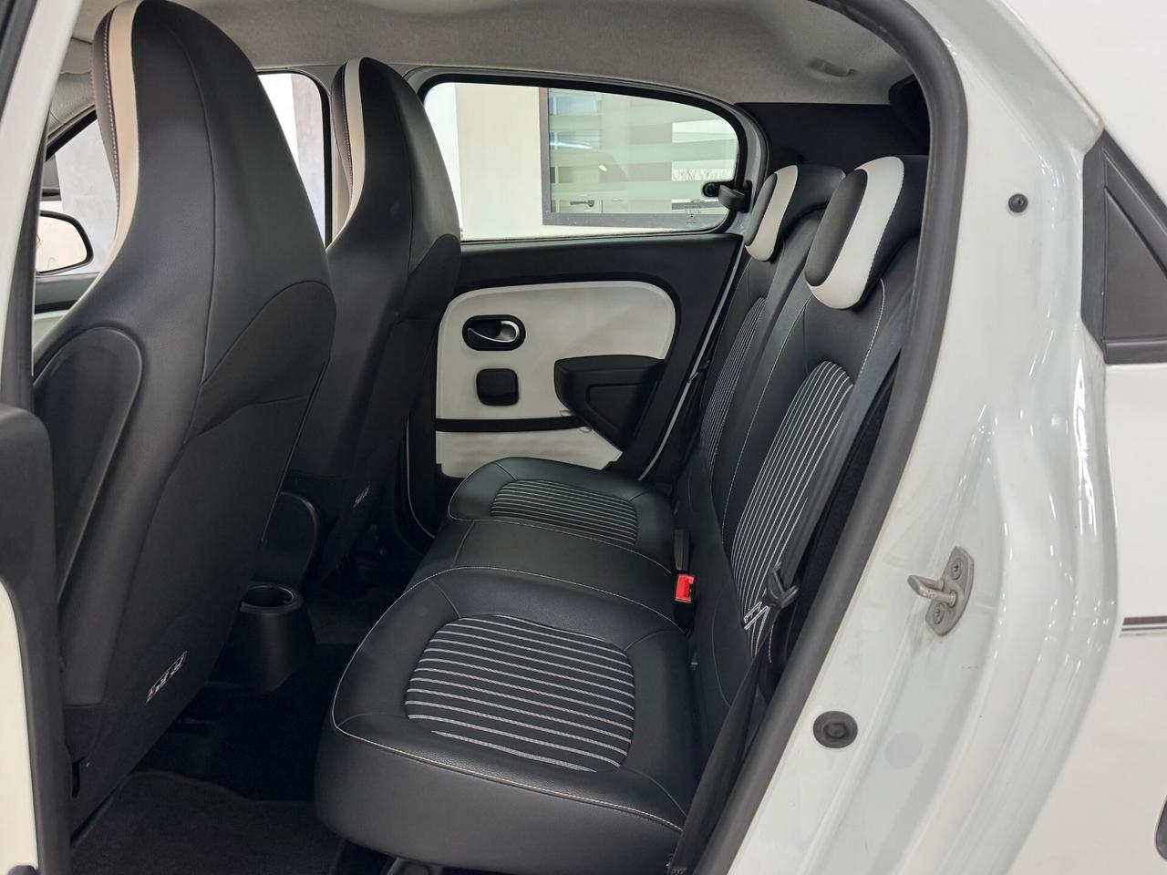 Renault Twingo 1.0 SCe 65 CV Duel2