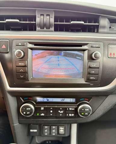 Toyota Auris 5p 2.0 d-4d Lounge