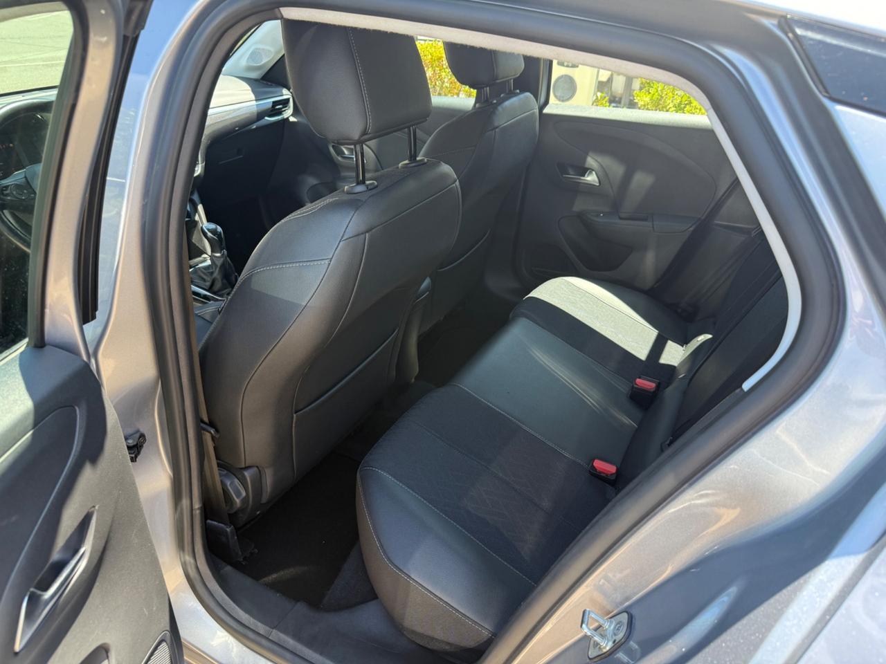 Opel Corsa 1.2 Elegance
