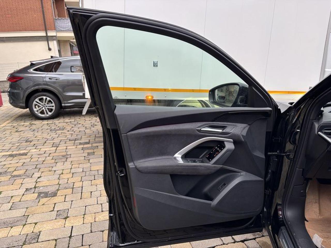 Audi Q5 SPB 40 TDI 204 CV quattro S tronic Identity Black