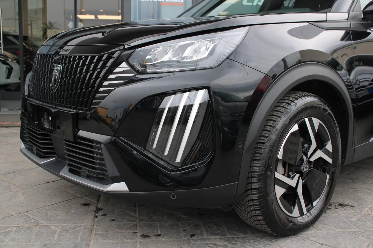 Peugeot 2008 1.2 puretech Allure 130cv AUTO + TELECAMERA A 360°