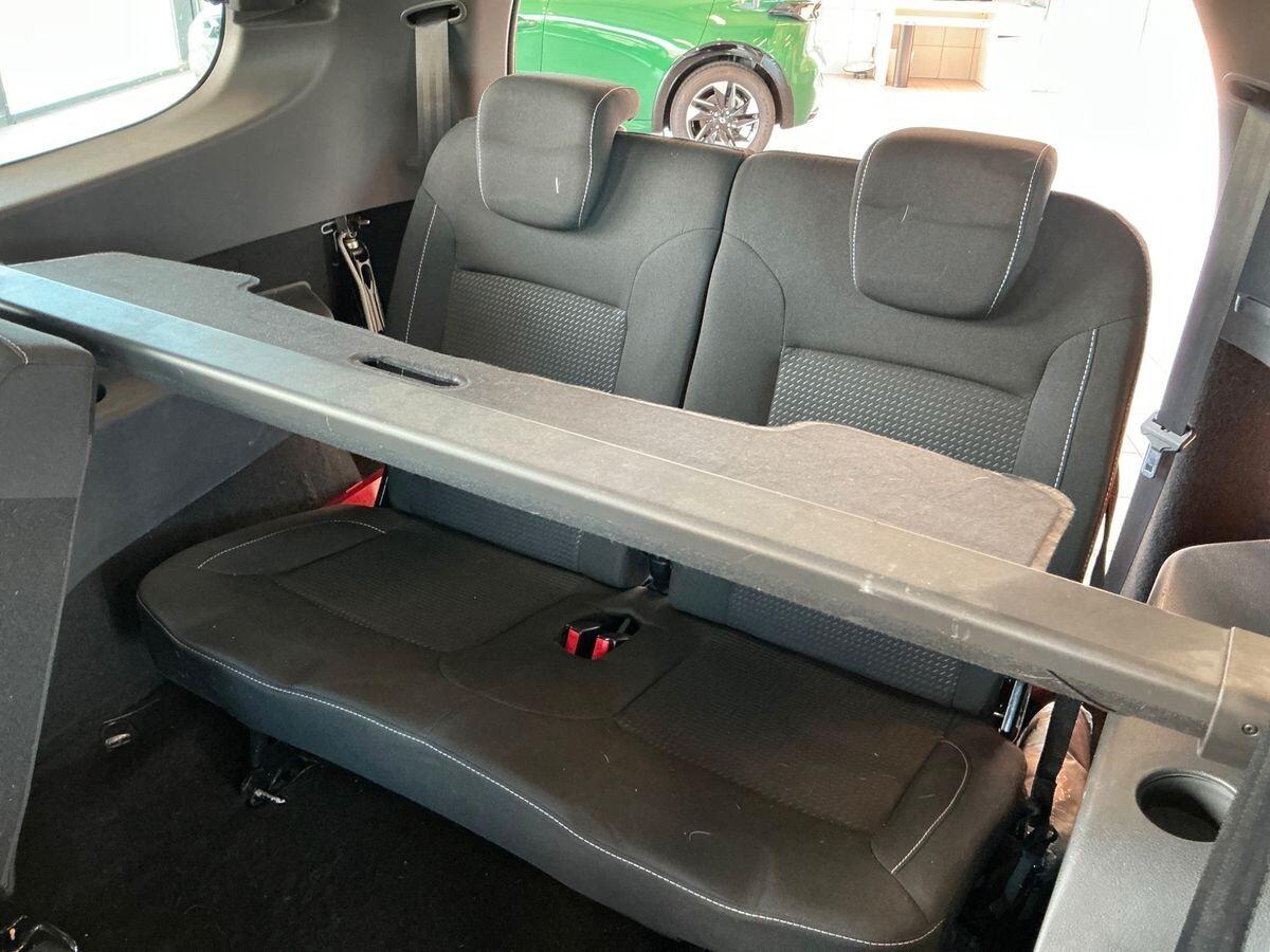 Dacia Lodgy 1.5 dCi 8V 110CV Start&Stop 7 posti Lauréate