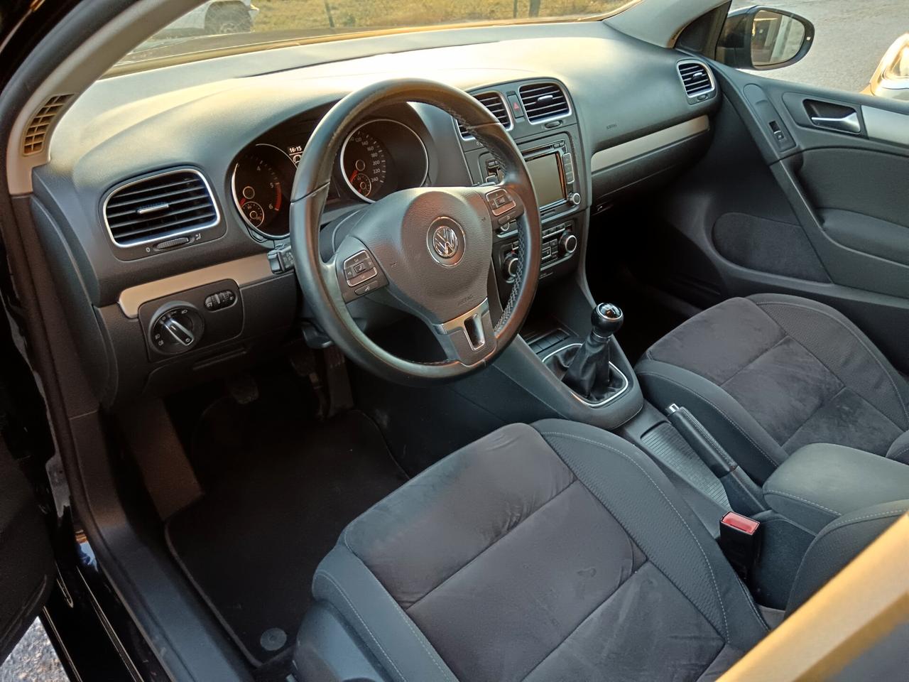 Volkswagen Golf 1.6 TDI 105CV NEOPATENTATI
